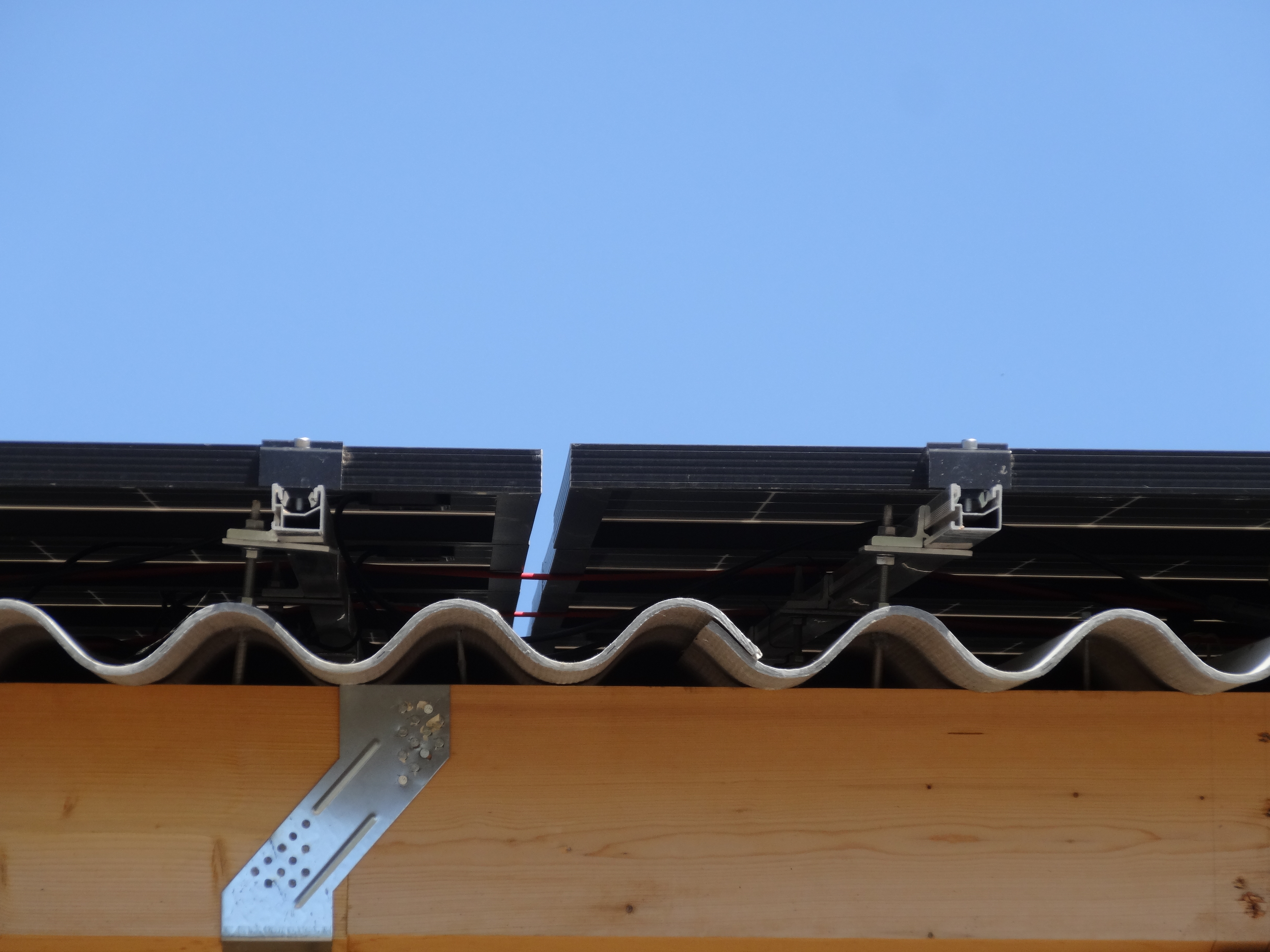 Panneaux solaires et surimposition : les points de vigilance