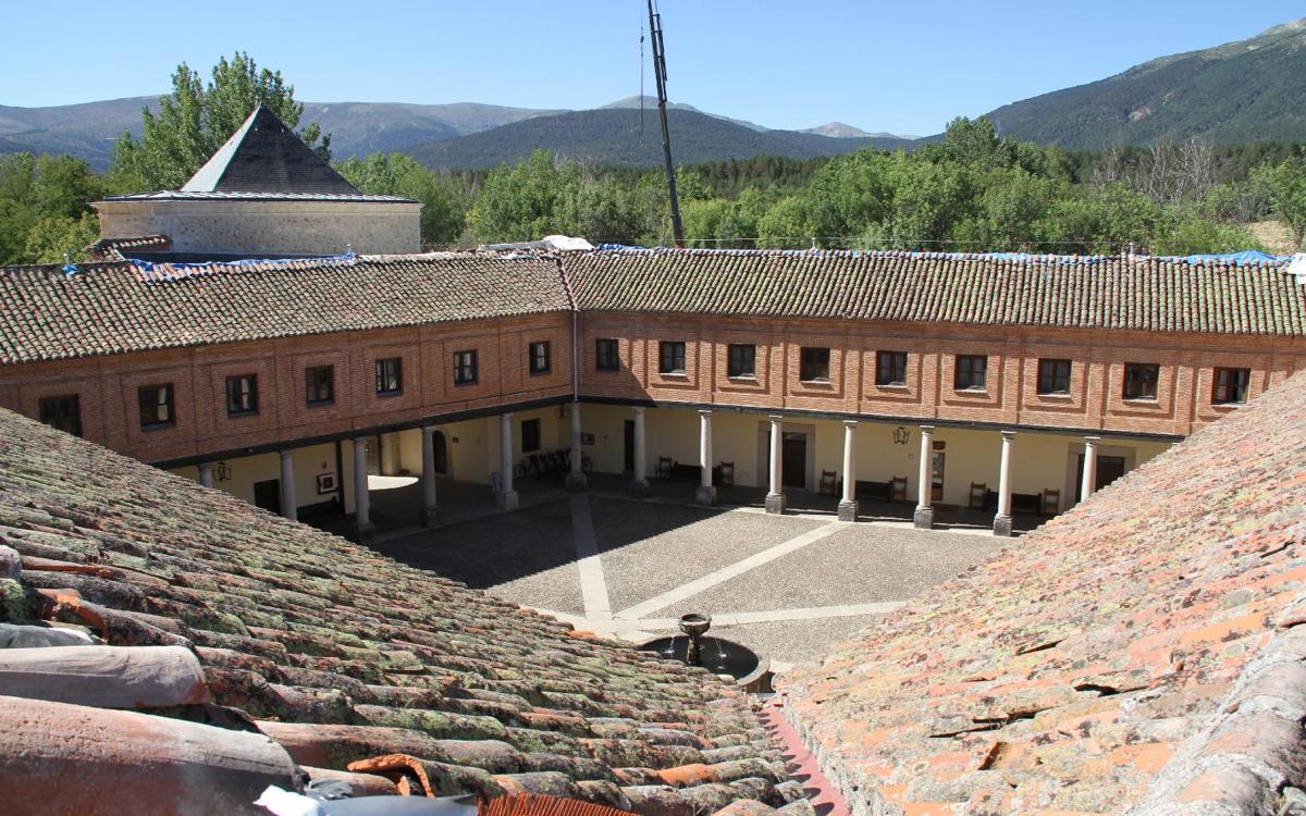 Rehabilitación de cubiertas: un perfil bajo teja que se adapta a cada teja