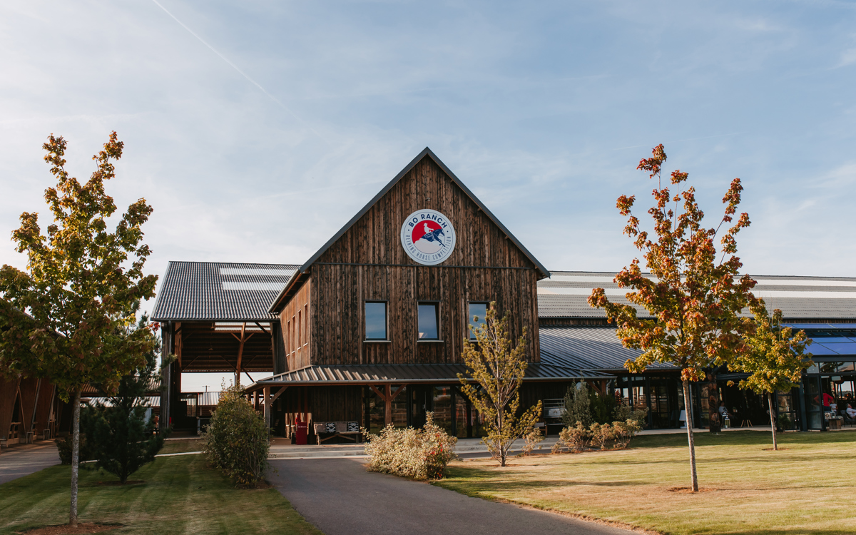 Eternit sur le plus grand et spectaculaire manège couvert d’Europe